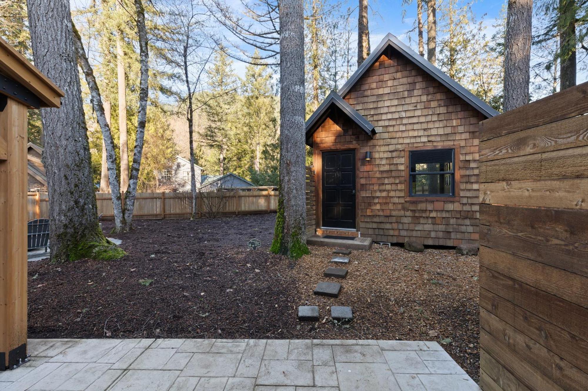 Stay Portland Collection - Alpine Retreat Hot Tub, Fire Pit & Game Room Rhododendron Exterior foto